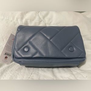 Lug piccolo is slate blue VL NWT